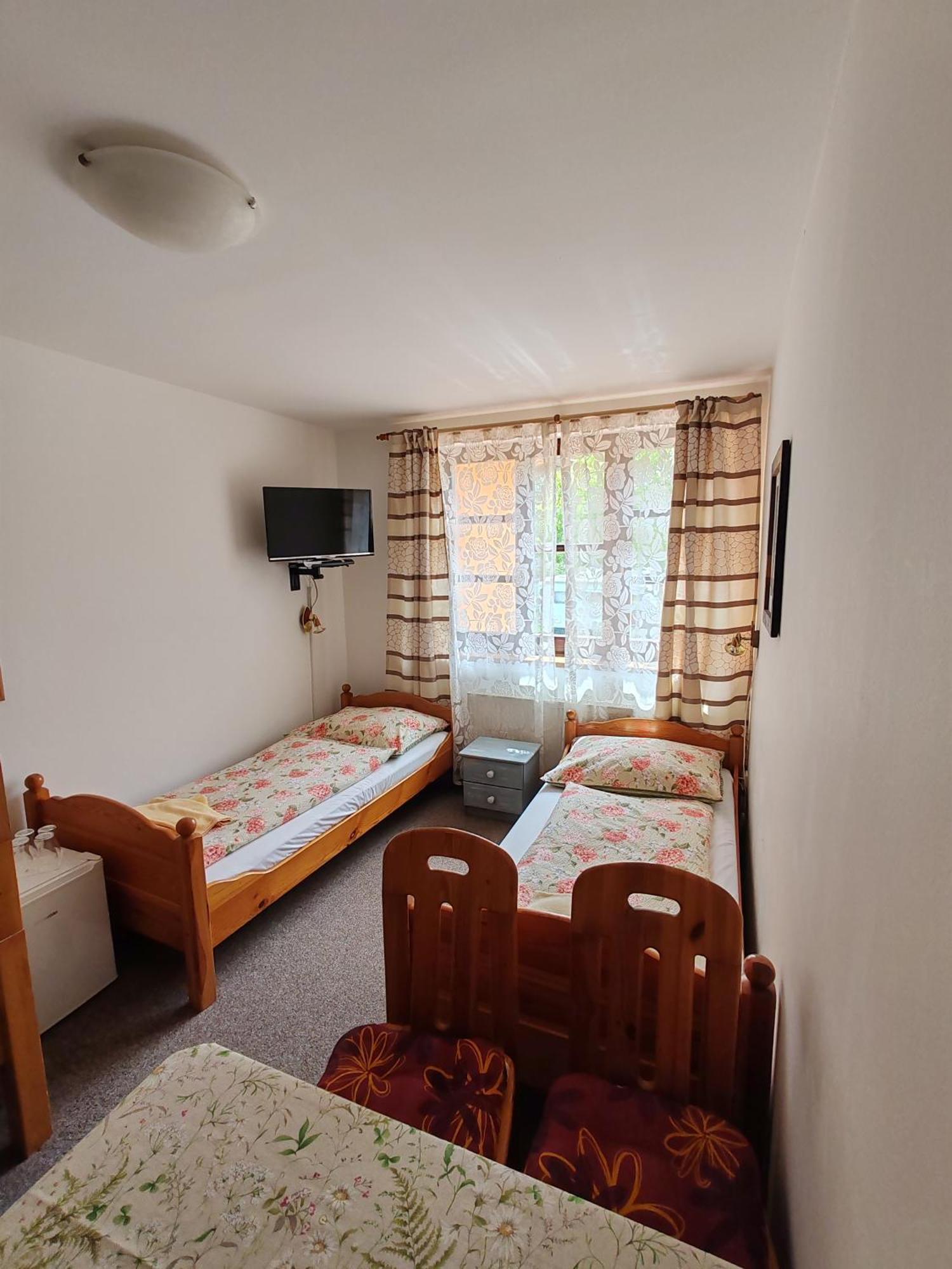 Pension Trojska Prague Luaran gambar