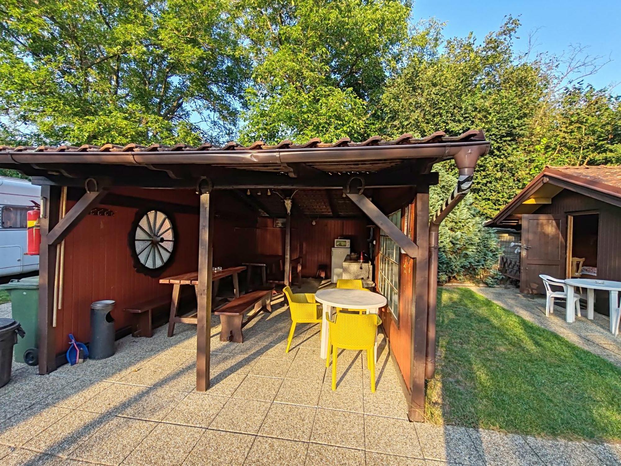 Pension Trojska Prague Luaran gambar